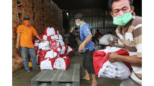 KPK raids Social Affairs Ministry for probe into rice-aid corruption Nina A. Loasana and Yerica Lai (The Jakarta Post) PREMIUM