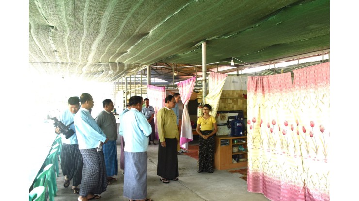 အဂတိလိုက်စားမှုတိုက်ဖျက်ရေးကော်မရှင်၊ ကော်မရှင်ဥက္ကဋ္ဌက ဘာရှာအဆောက်အအုံများတွင် နေထိုင်သည့် ဝန်ထမ်းများအား ကြည့်ရှုစစ်ဆေးခြင်းနှင့် မြတ်ဖောင်ဒေးရှင်းအဖွဲ့က ငလျင်ဘေးဒဏ်ခံစားခဲ့ရသည့် ကော်မရှင်ရုံးဝန်ထမ်းများအား  ထောက်ပံ့ငွေ ပေးအပ်လှူဒါန်းခြင်း