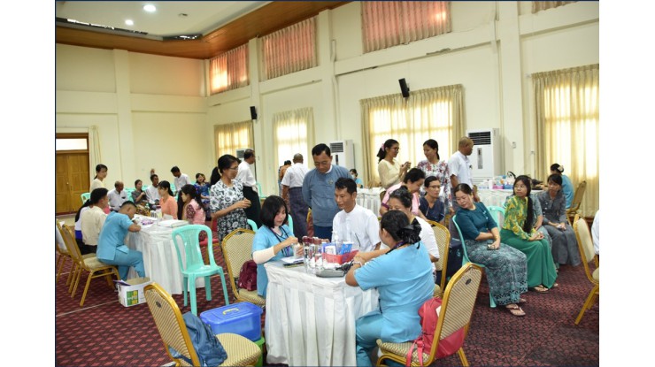 အဂတိလိုက်စားမှုတိုက်ဖျက်ရေးကော်မရှင်ရုံးမှ လူမှုဖူလုံရေးအဖွဲ့တွင် အကျုံးဝင်မှတ်ပုံတင်ထားသည့် အာမခံအလုပ်သမားဝန်ထမ်းများကို လူမှုဖူလုံရေးအဖွဲ့ ရွေ့လျားဆေးကုသယာဉ်(MMU) ဖြင့် ကျန်းမာရေးဆေးကုသမှုဆောင်ရွက်ပေးခြင်း