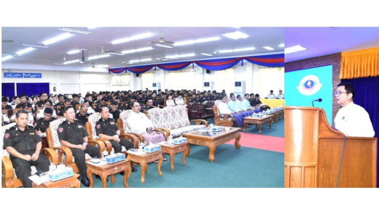 အဂတိလိုက်စားမှုတိုက်ဖျက်ရေးဆိုင်ရာ အသိပညာပေးရှင်းလင်းဆွေးနွေးခြင်း အခမ်းအနား လူဝင်မှုကြီးကြပ်ရေးနှင့် ပြည်သူ့အင်အားဝန်ကြီးဌာန၌ ကျင်းပ