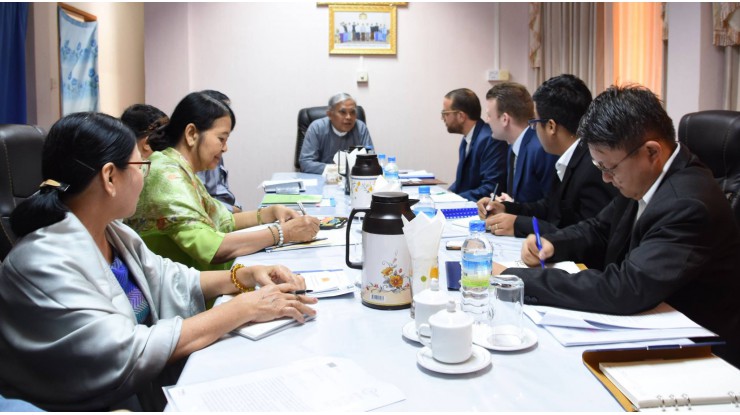  မြန်မာနိုင်ငံဆိုင်ရာ ဥရောပကုန်သည်ကြီးများအသင်း(EuroCham Myanmar) မှ Deputy Director Mr. Marc de la Fouchardiere  ဦးဆောင်သောအဖွဲ့နှင့် တွေ့ဆုံဆွေးနွေးမှု