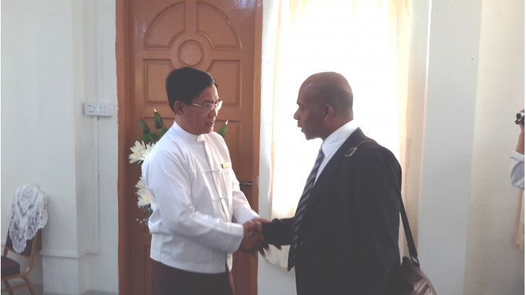 -    အဂတိလိုက်စားမှုတိုက်ဖျက်ရေးကော်မရှင် ဥက္ကဋ္ဌ၊ အတွင်းရေးမှူးနှင့် အဖွဲ့ဝင်များအား နိုင်ငံတကာ ပွင့်လင်းမြင်သာမှုရှိရေးအဖွဲ့ (TI) အတွင်းရေးမှူးချုပ်ရုံး၊ အာရှပစိဖိတ် ဒေသဆိုင်ရာ မန်နေဂျာ Mr. Rukshana  Nanayakkara  လာရောက်တွေ့ဆုံဆွေးနွေးမှု