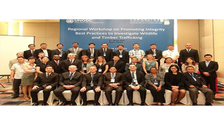-    UNODC မှ ကြီးမှူးသည့် ဗီယက်နမ်နိုင်ငံ၊ ဟနွိုင်းမြို့တွင်ကျင်းပသော   Promoting Integrity Best Practices to Investigate Wildlife and Timber Trafficking-2015 အလုပ်ရုံဆွေးနွေးပွဲ